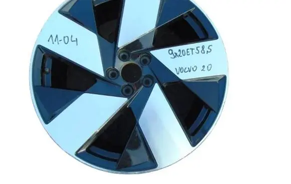 Volvo XC40 R20 alloy rim 32143630