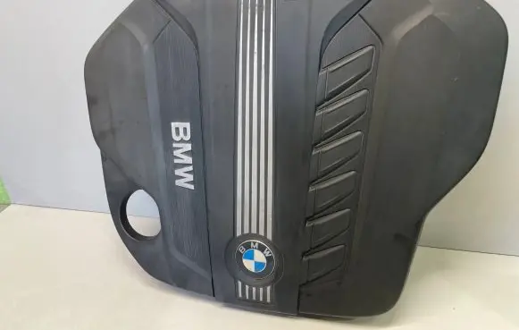 BMW X5 E70 Engine cover (trim) 7812063 7811025 15671610