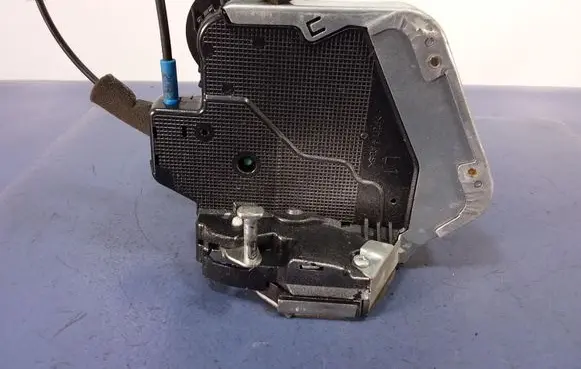 Cadillac SRX Rear door lock