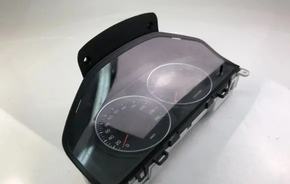 Volvo V60 Speedometer (instrument cluster) 31327581AA