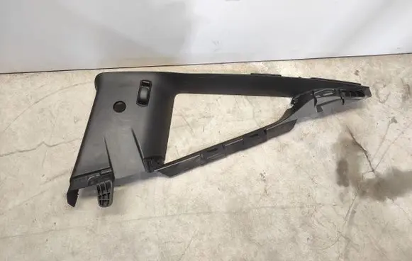 Ford Mustang VI (C) pillar trim FR3B6351986