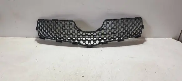 Toyota Yaris Dash center air vent grill