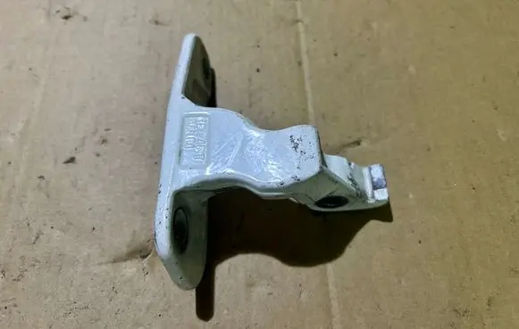 Volkswagen Transporter - Caravelle T5 Front door hinge set 