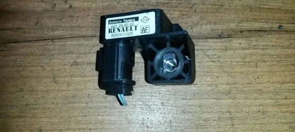 Renault Megane II Airbag deployment crash/impact sensor 601298200 8200411025
