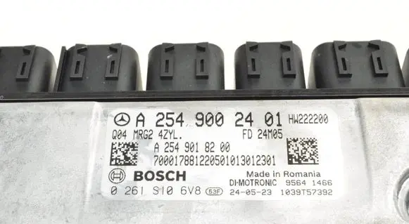 Mercedes-Benz GLC C253 Engine control unit/module ECU A2549002401
