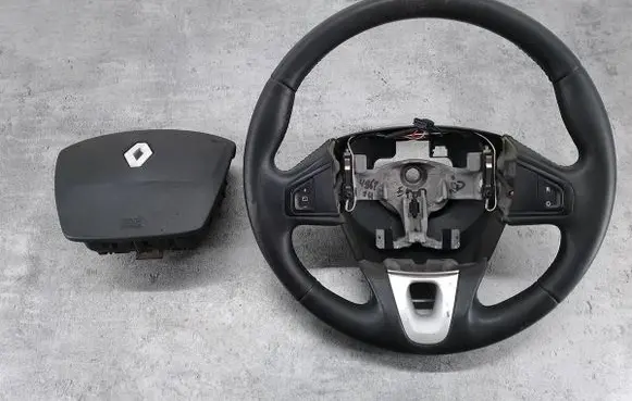 Renault Megane III Steering wheel