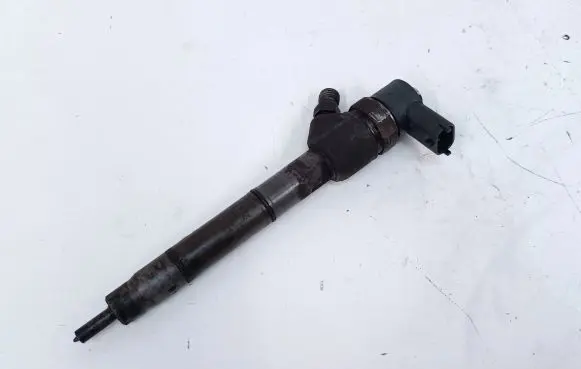Hyundai ix35 Fuel injector 338002A800 0445110411