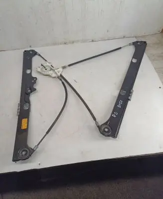 Front window lifting mechanism without motor