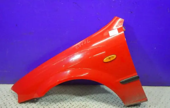 Mazda 323 Fender