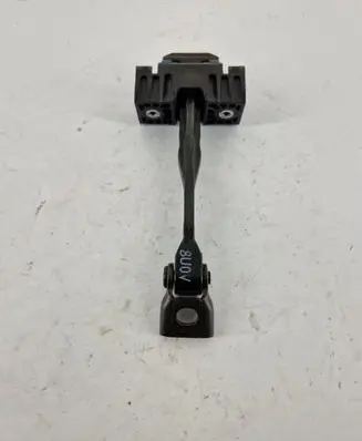 Audi Q3 8U Front door check strap stopper 8U0837249C