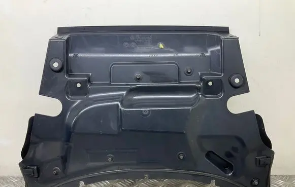 Volkswagen Touareg II Heat shield in engine bay 7P6819523