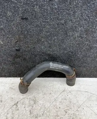 Mercedes-Benz Vito Viano W639 Engine coolant pipe/hose A6398322023