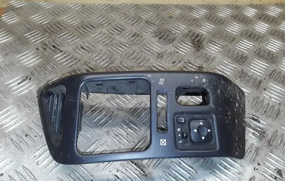 Mitsubishi Pajero Wing mirror switch MR456380