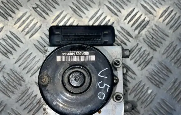 Volvo V50 ABS Pump 00001251E3 30736589A 10096004233