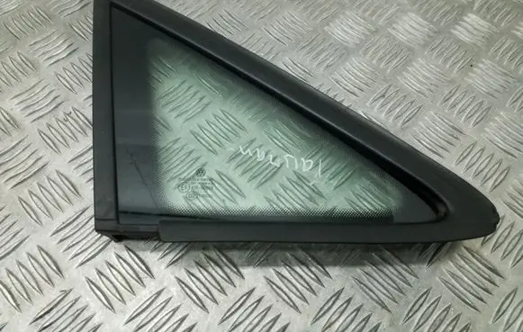 Volkswagen Touran I Front triangle window/glass 1T0845412