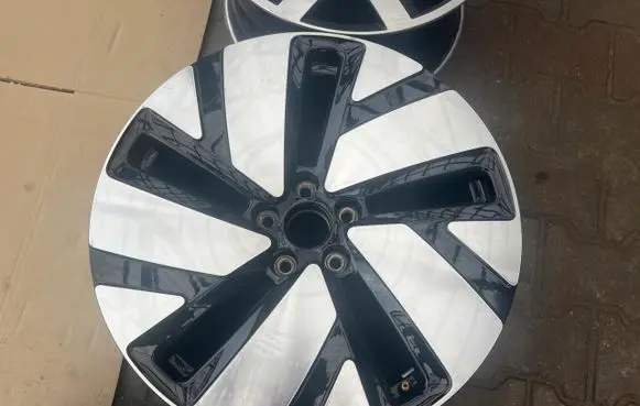 Volkswagen ID. Buzz R19 alloy rim 