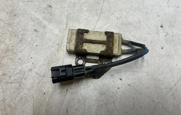 Toyota Corolla Verso AR10 Coolant fan relay 2468103560