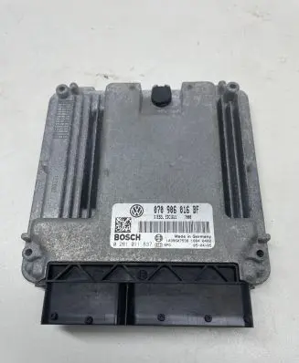 Volkswagen Transporter - Caravelle T5 Engine control unit/module 070906016BF 1039S07538 0281011837