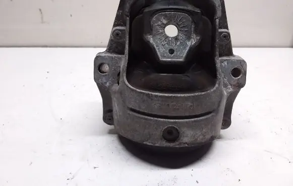 Audi A4 S4 B8 8K Engine mount bracket 8R0199381
