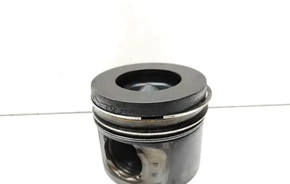 BMW 3 E90 E91 Piston 0840BB