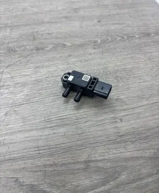 Volkswagen Polo V 6R Exhaust gas pressure sensor 04L906051