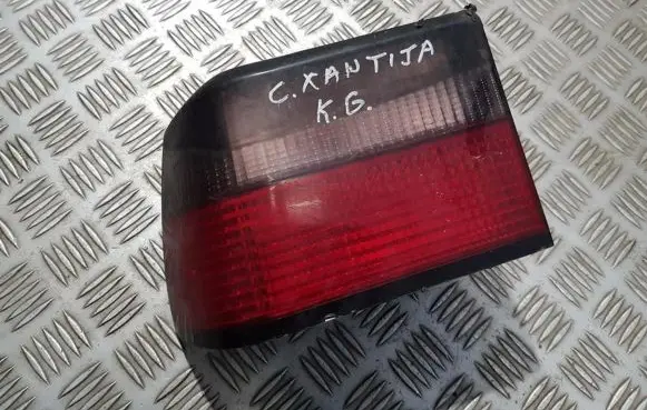 Citroen Xantia Rear/tail lights 294701