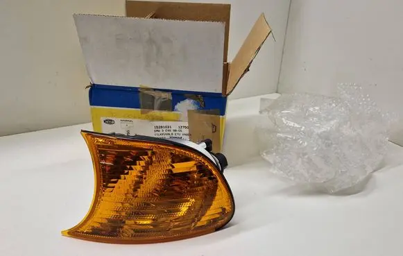 BMW 3 E46 Front indicator light 0311329011 1315106223