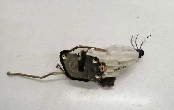 Mitsubishi Pajero Sport I Front door lock
