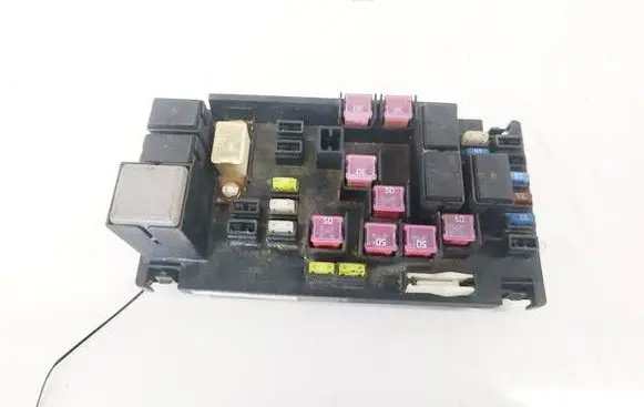 Subaru Outback Fuse box set 82241AG000 MB200200B
