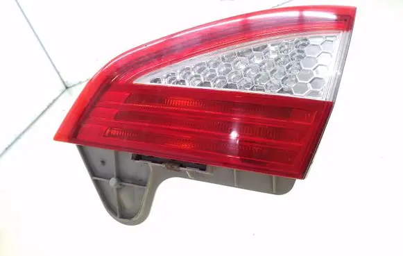 Ford Mondeo MK IV Tailgate rear/tail lights 7S7113A602A