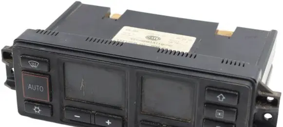 Audi A3 S3 8L Climate control unit 8L0820043D D750302 5HB00760804