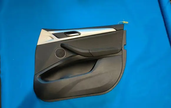 BMW X3 G01 Coupe rear side trim panel 