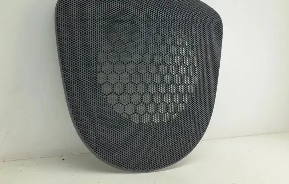 Side speaker trim/cover