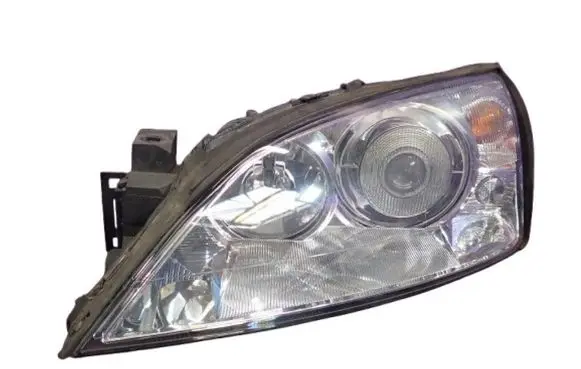 Ford Mondeo Mk III Headlight/headlamp 0301174279