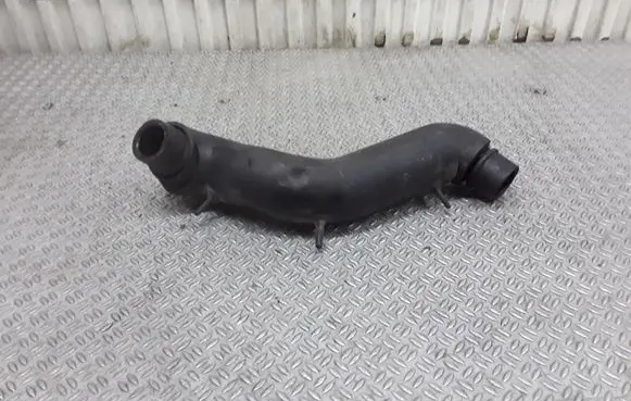 Mercedes-Benz A W169 Breather hose/pipe A6400100882