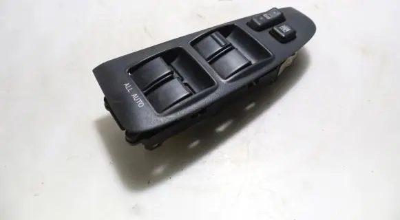 Toyota Avensis Verso Electric window control switch