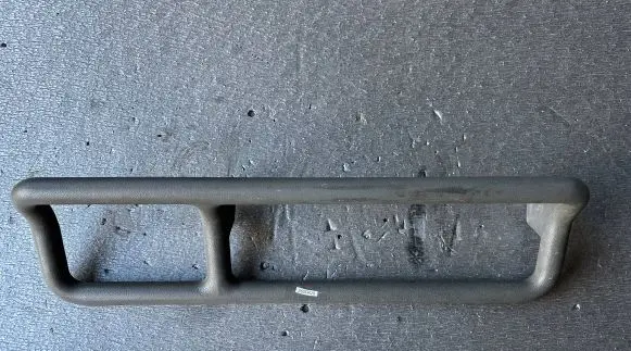 Nissan Patrol 260 Dashboard center trim panel 68401-C9600