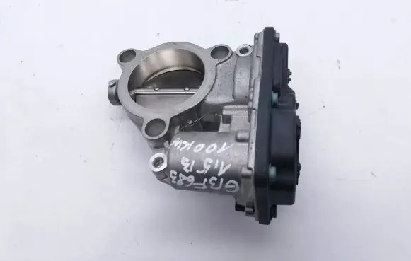 BMW 1 F20 F21 Throttle valve 7618838