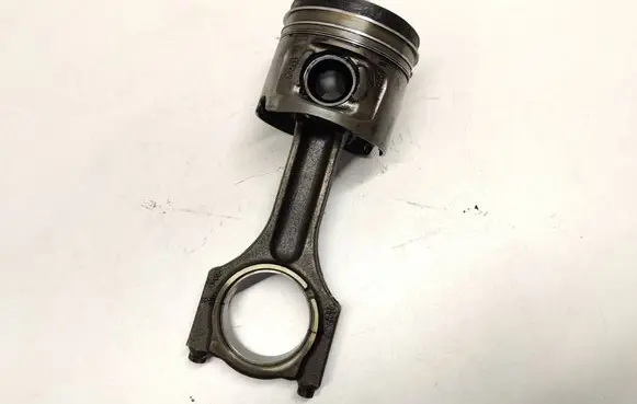 BMW X3 E83 Piston with connecting rod 11257803033 11248473776