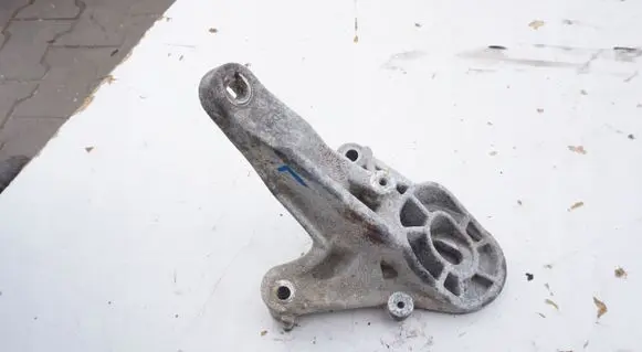 Mini Cooper Countryman R60 Gearbox mounting bracket 