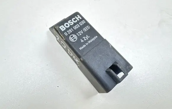 Honda Civic Glow plug pre-heat relay 0281003030