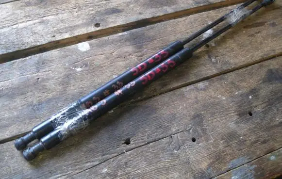 Honda Civic Tailgate strut 