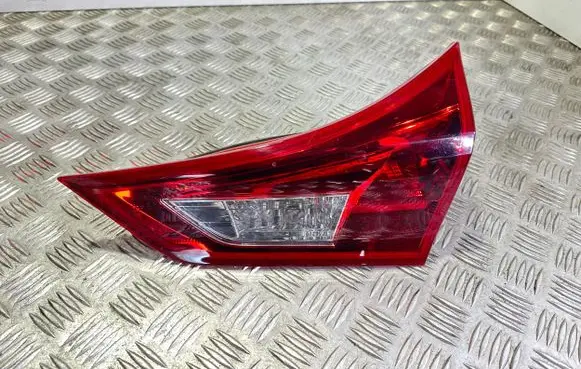 Toyota Auris E180 Tailgate rear/tail lights 02260