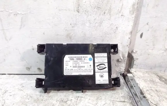 Volvo V70 Bluetooth control unit module 7G9N10D893AD 31260858AA 31260859AA