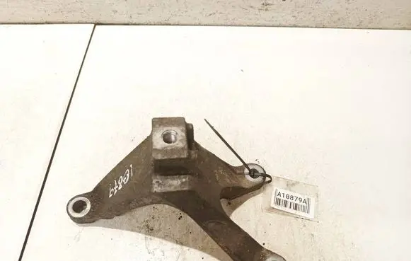 Ford Focus Engine mounting bracket 3m517m125