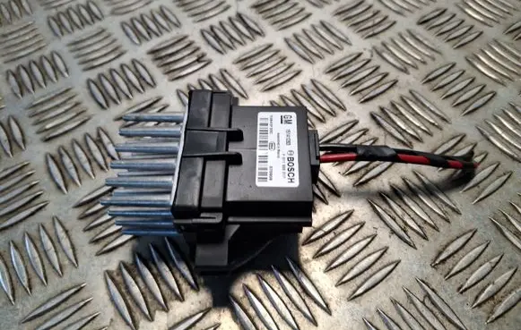 Opel Insignia A Heater blower motor/fan resistor 15141283