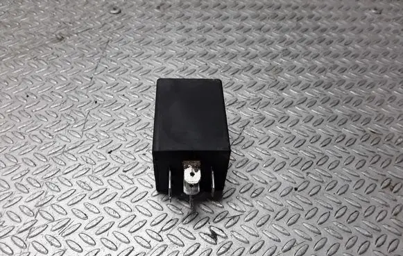 Audi A8 S8 D2 4D Window wiper interval relay 431955531
