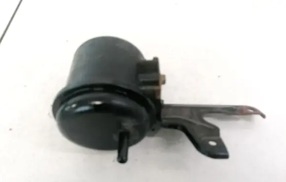 Mazda 626 Vacuum air tank 