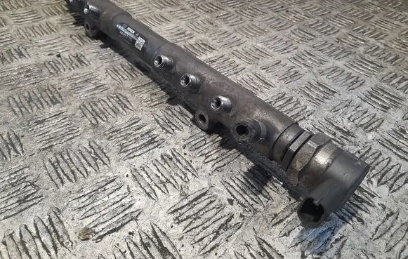 Volvo XC90 Fuel main line pipe 30777554 0445215023 005422