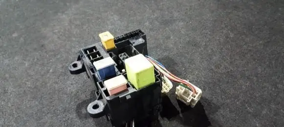 Mazda 323 F Fuse box set 72543034 7254-3034